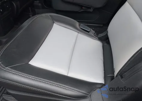 2022 Ford Explorer Xlt z USA, uszkodzony, nr VIN 1FMSK8DH5NGA23091